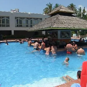 https://benal-beach-19.hotelsinnerja.org